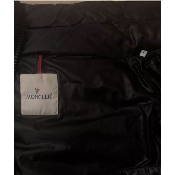 Moncler Women's Waist Length Puffer with Wool Sweater Details - Picture 7 of 12